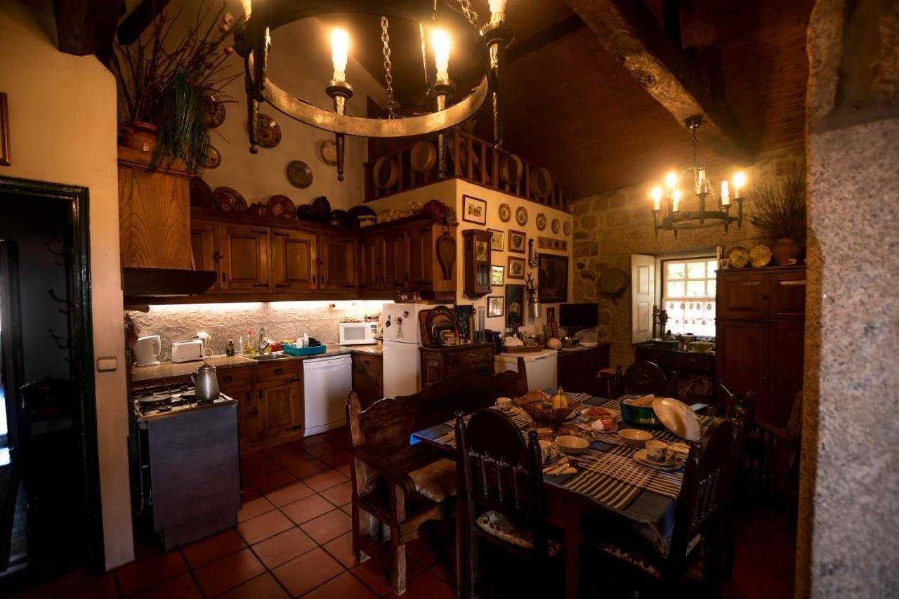 Sernancelhe Solar Dos Carvalhos B&B 외부 사진