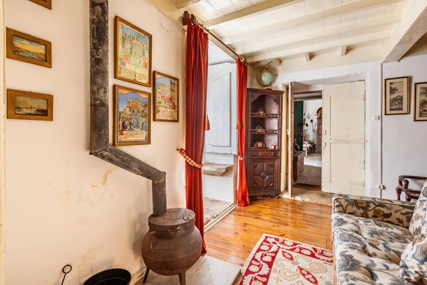 Sernancelhe Solar Dos Carvalhos B&B 객실 사진